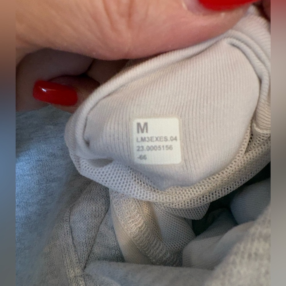 Lululemon Gray Hoodie Medium Pullover Sweatshirt Relaxed Fit Athleisure unisex - Picture 5 of 5